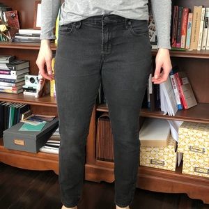 Old Navy Sweetheart Mid Rise Black Skinny Jeans
